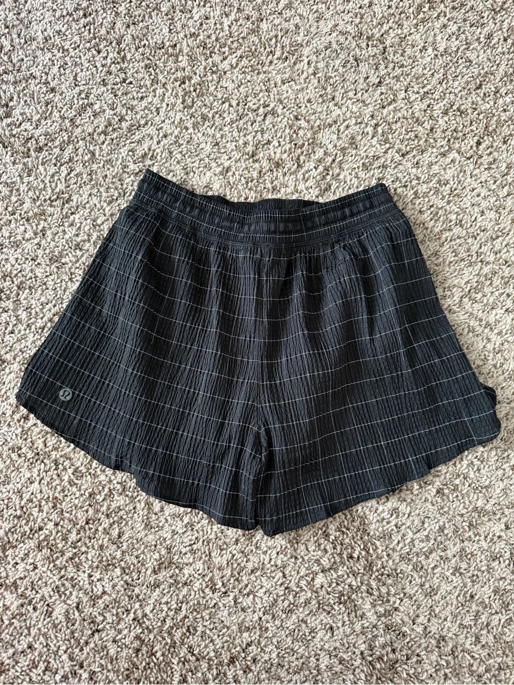 Lululemon split textured shorts